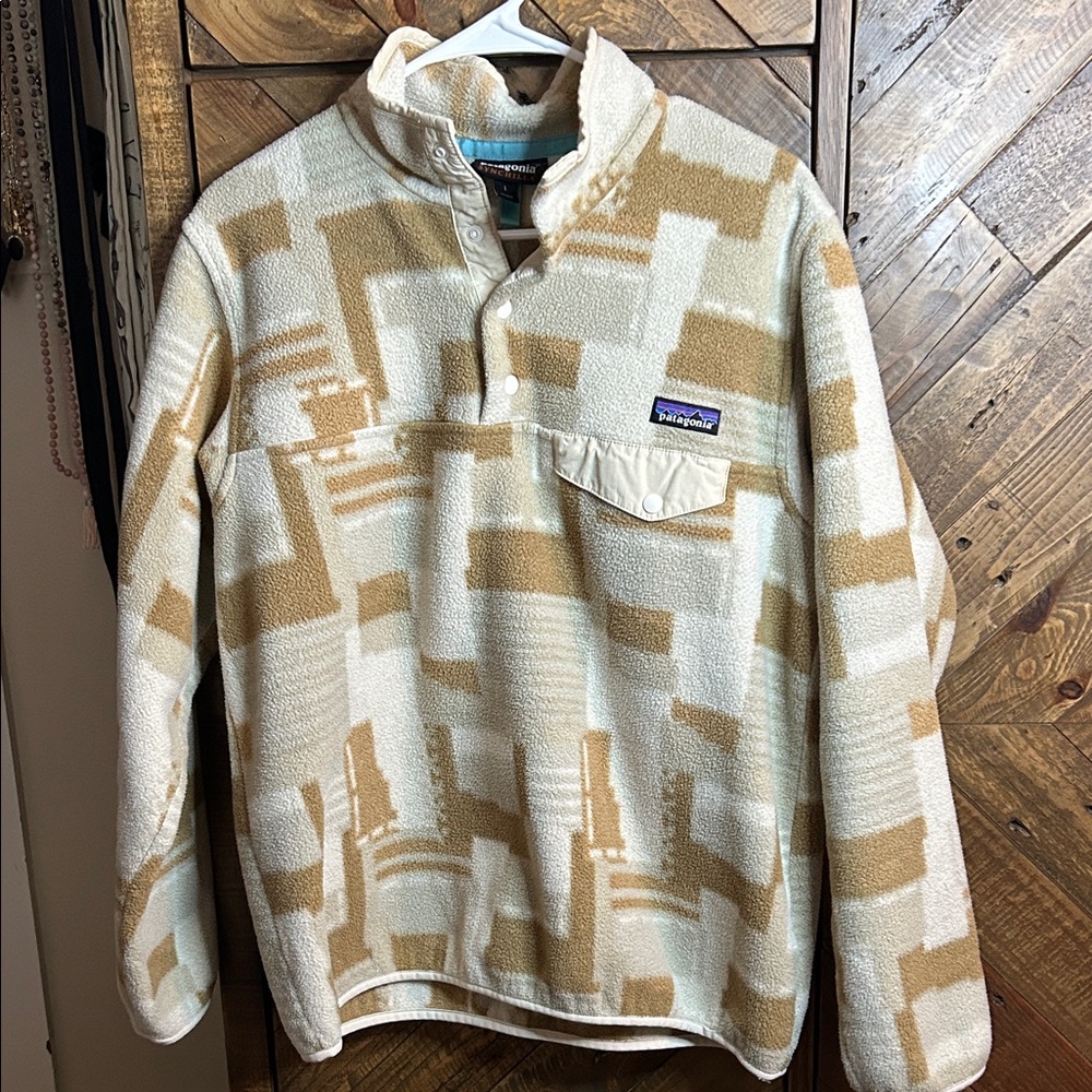 Patagonia Synchilla in Cream & Tan